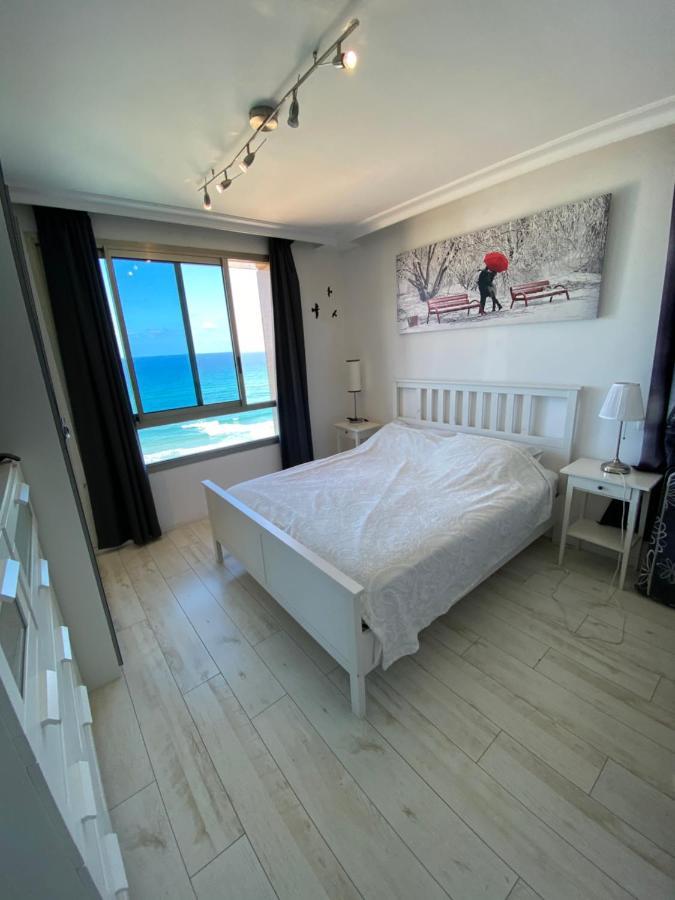 Haifa Almog Vip Hotel Sea View Apartments Екстериор снимка