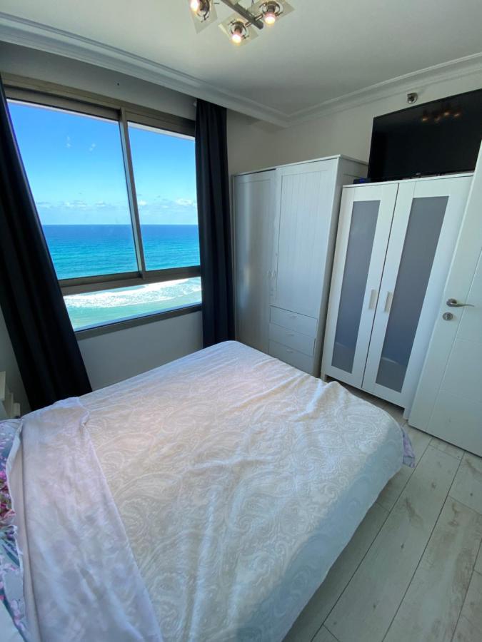 Haifa Almog Vip Hotel Sea View Apartments Екстериор снимка
