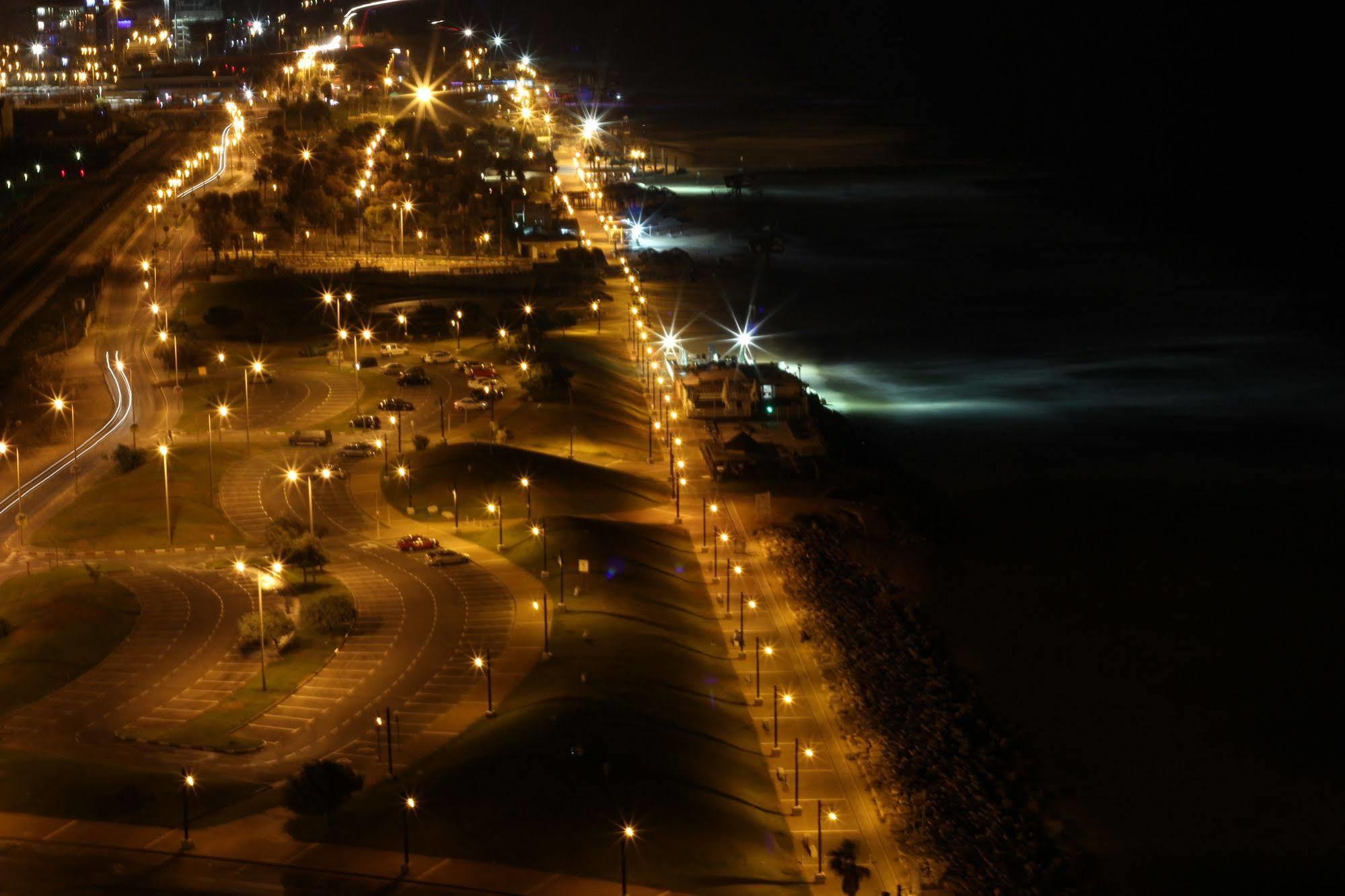 Haifa Almog Vip Hotel Sea View Apartments Екстериор снимка
