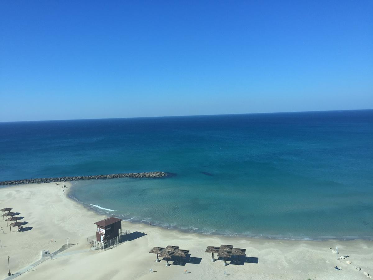 Haifa Almog Vip Hotel Sea View Apartments Екстериор снимка