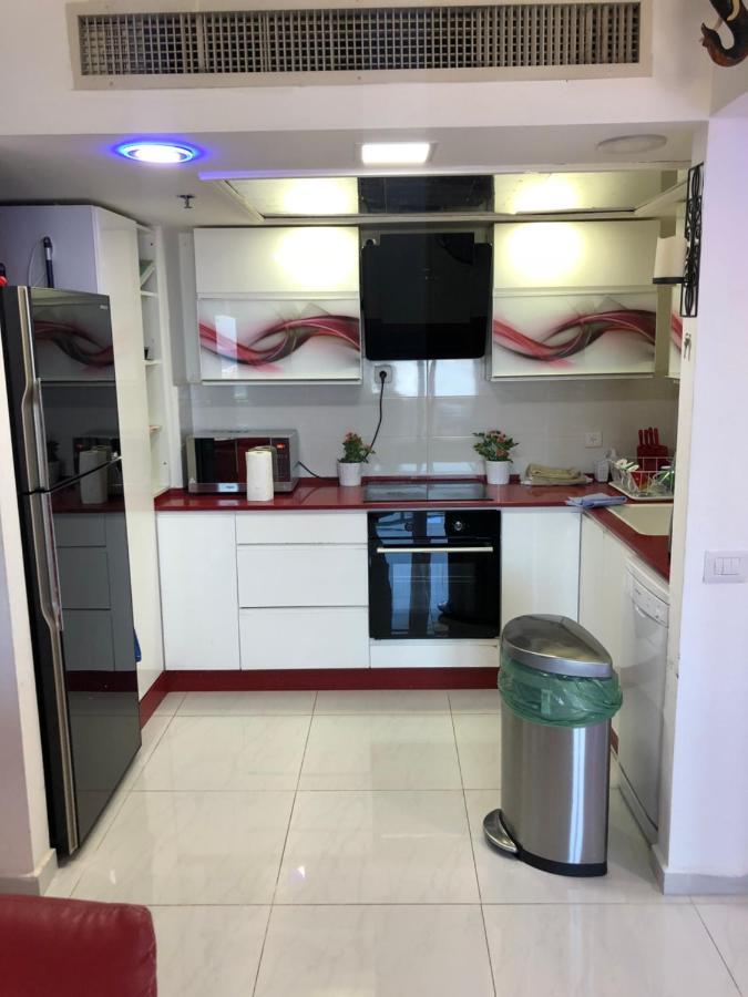 Haifa Almog Vip Hotel Sea View Apartments Екстериор снимка